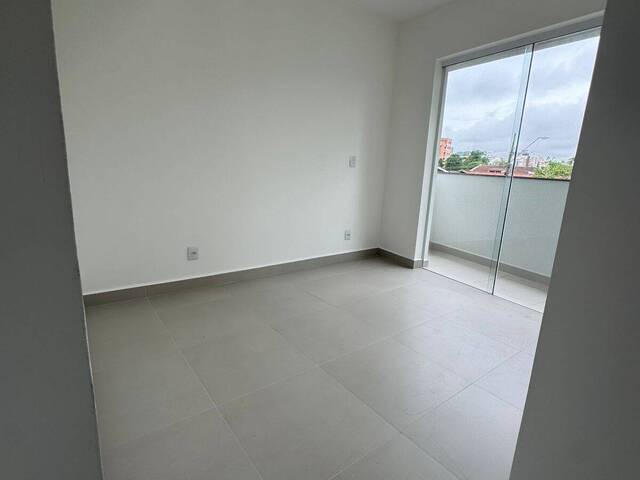 Apartamento para Venda em Joinville - 4