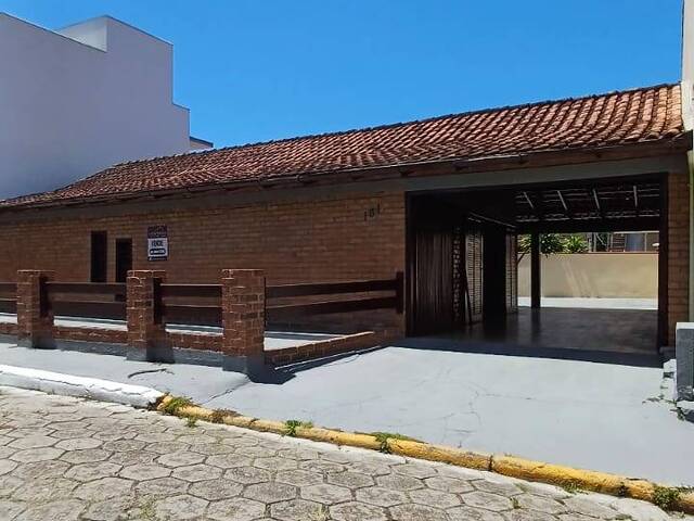 #8 - Casa para Venda em Balneário Piçarras - SC