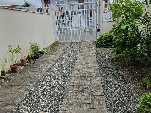 Sobrado para Venda em Joinville - 4